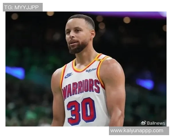 邓利维称库里状态依旧出色未来三年仍将展现顶级表现 邓利维称库里状态依旧出色未来三年仍将展现顶级表现