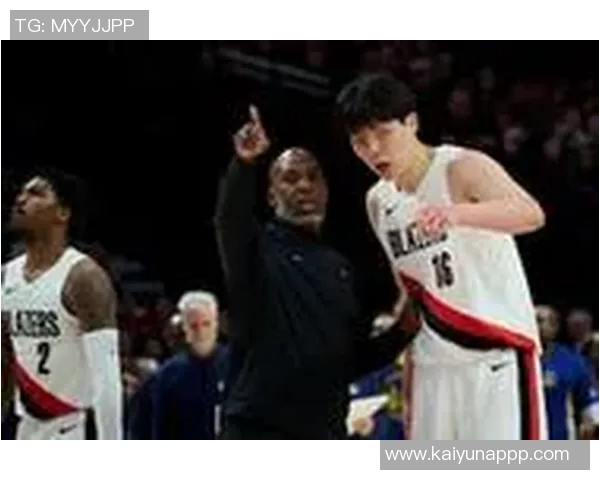 杨瀚森分享比卢普斯的要求强调场上沟通与英语学习的重要性 杨瀚森分享比卢普斯的要求强调场上沟通与英语学习的重要性