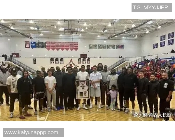 杜兰特缺席火箭首发阵容曝光谢泼德阿门伊森小贾巴里和申京齐上阵 杜兰特缺席火箭首发阵容曝光谢泼德阿门伊森小贾巴里和申京齐上阵