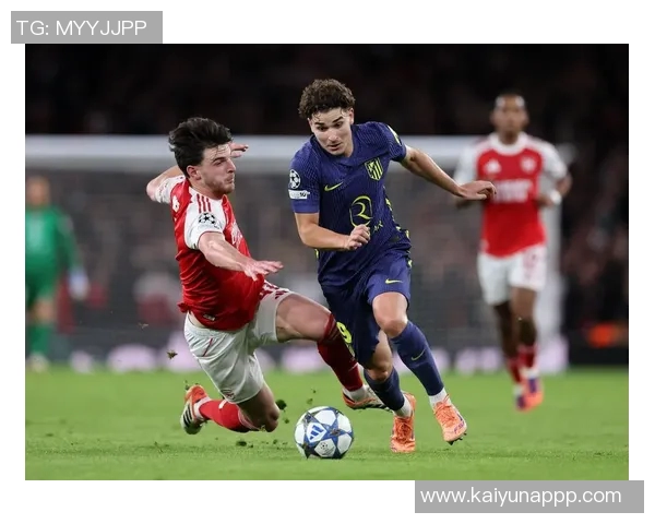 英媒报道阿森纳热刺马竞争抢波尔图19岁中场新星弗罗霍尔特