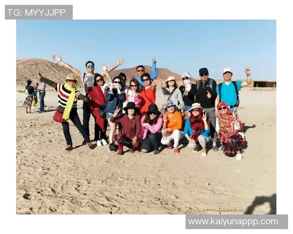 在迪拜商场偶遇巴尔德吾米提江与U22全员共游哈利法塔的奇妙之旅